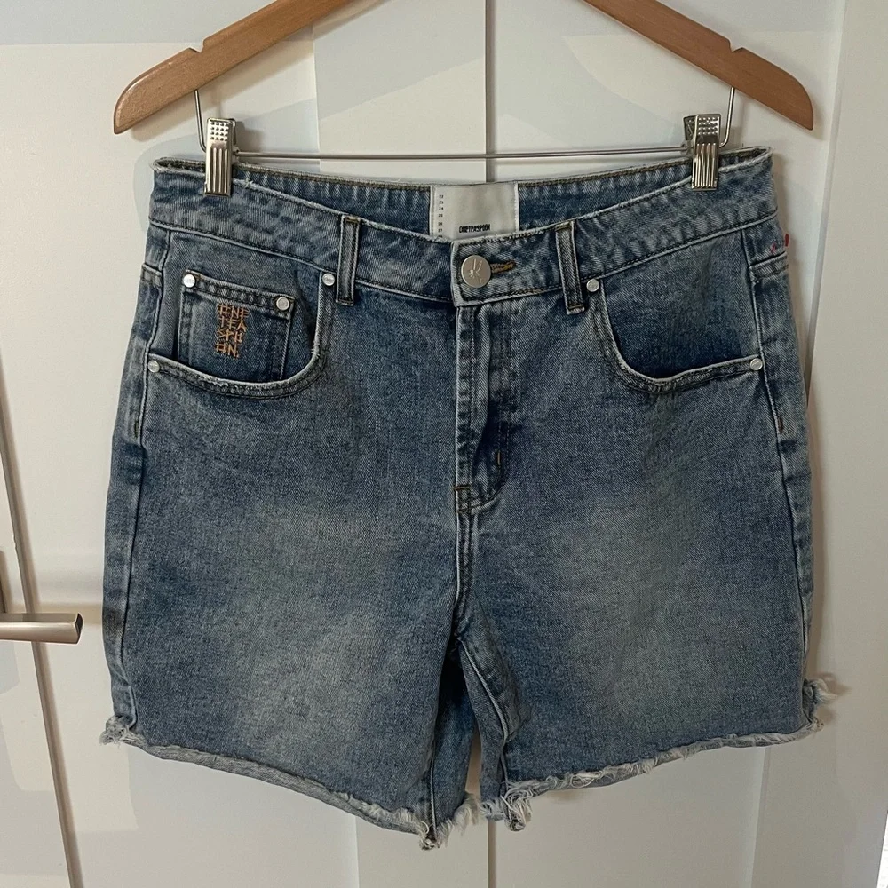 One Teaspoon WORN BLUE JACKSON MID WAIST WIDE Leg Shorts. Size 29”